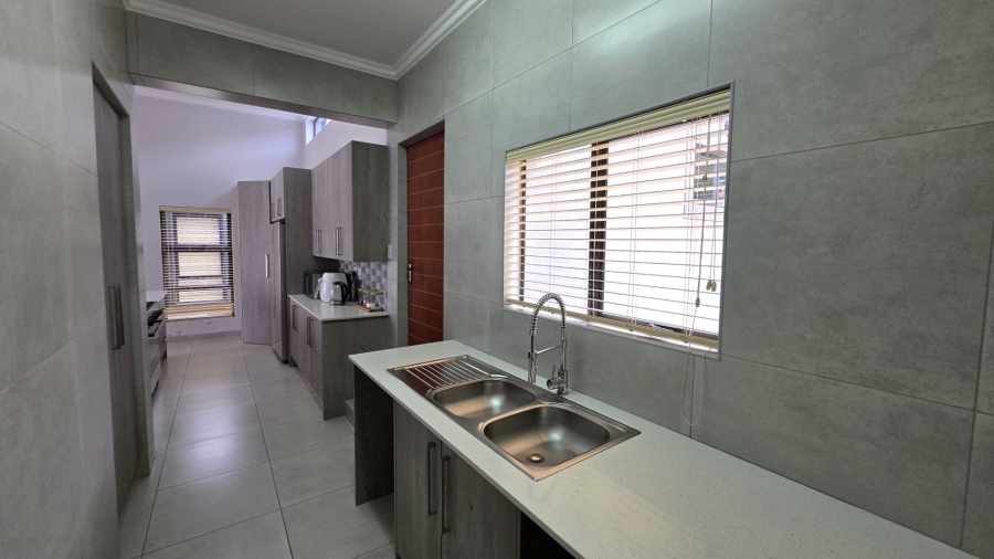 3 Bedroom Property for Sale in Kosmos Ridge North West
